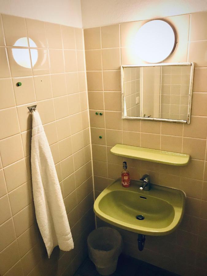 Familienzimmer mit Gemeinschaftsbad